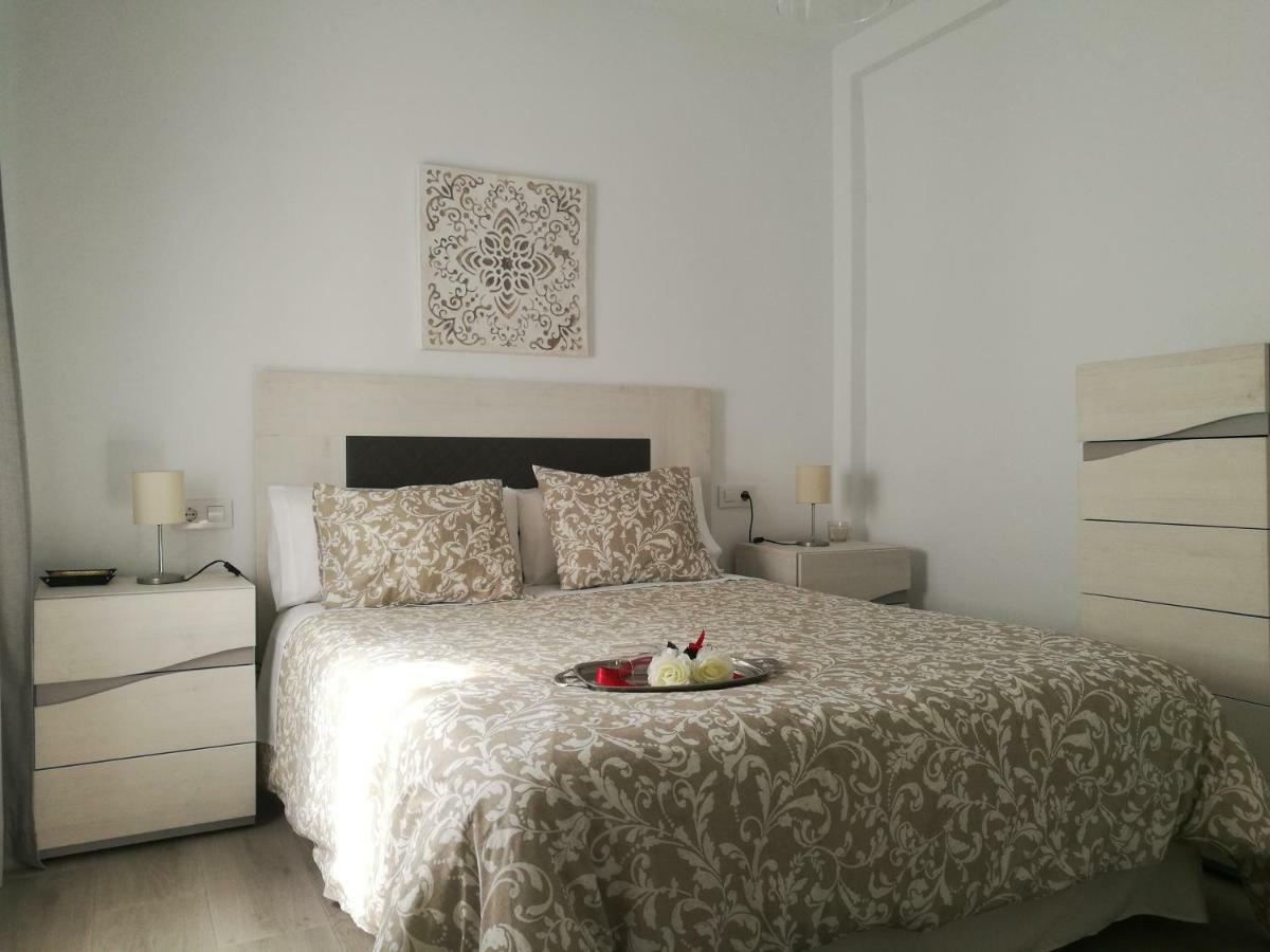 Piso Con Terraza Y Vistas Espectaculares Apartamento Carmona  Exterior foto